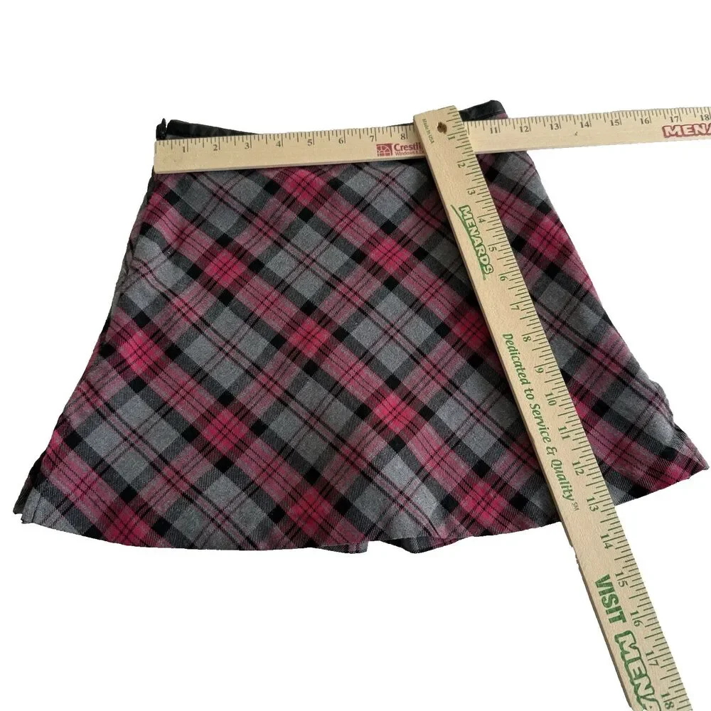 Y2K Girl's Northcrest Mini Skirt Skort Pink Black Gray Tartan Plaid School Sz 8